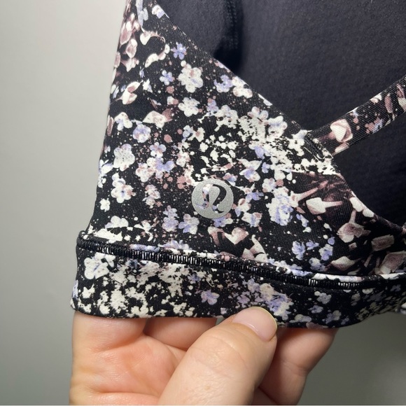 Lululemon women’s Black floral Spritz Multi free to be serene sports bra in US 6 - Picture 8 of 9